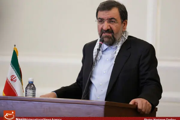 محسن رضایی: راه نجات کشور از مشکلات بازگشت به سیره شهدا است