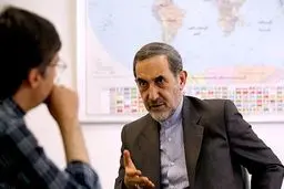 سینماگران دفاع مقدس با علی‌اکبر ولایتی دیدار کردند