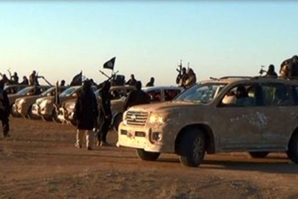 هواپیماهای آمریکایی برای انتقال سلاح به داعش در دیالی فرود آمدند