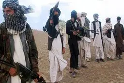 هشت  سرکرده سابق طالبان با داعش بیعت کردند