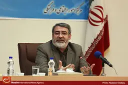 وزیر کشور: حاشیه‌نشینی، بیکاری و اعتیاد در شان جمهوری اسلامی نیست