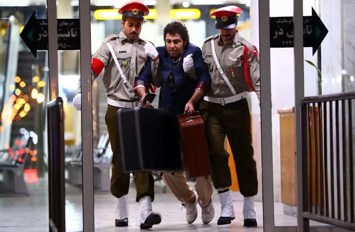 گروه سازنده "نهنگ عنبر": بازدید وزیر ارشاد از فیلم حاشیه‌ای نداشته است