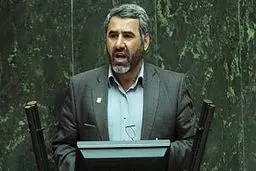 کاتب: راه قطع وابستگی بودجه به نفت توجه به تولید در بخش کشاورزی و صنعت است