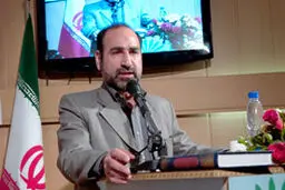 سنگری: مشفق کاشانی ۶۰ سال در ادبیات کشور تاثیرگذار بوده است