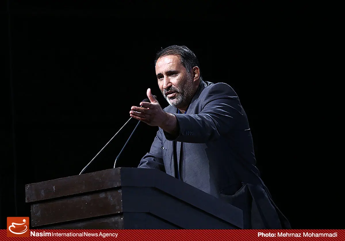قزوه: مشفق کاشانی از جمله شاعرانی است که بیشترین اشعار را با موضوع انقلاب دارد