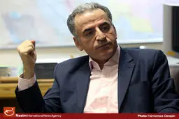 طایی: سیاست‌های بانک مرکزی ضد تولید و اشتغال است