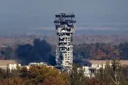 برج کنترل فرودگاه دونتسک تخریب شد