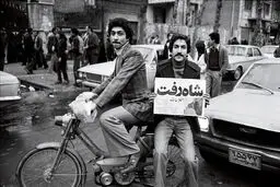 تصاویر دیده نشده از فرار شاه پهلوی از تلویزیون پخش می‌شود