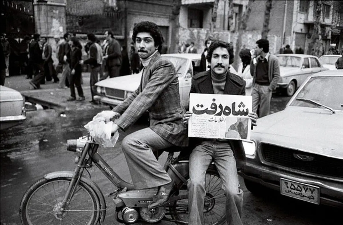 تصاویر دیده نشده از فرار شاه پهلوی از تلویزیون پخش می‌شود