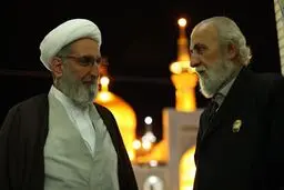حجت‌الاسلام روستاآزاد: پرده‌نشین اعتماد مردم نسبت به روحانیت را به نمایش گذاشته است