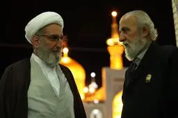 حجت‌الاسلام روستاآزاد: پرده‌نشین اعتماد مردم نسبت به روحانیت را به نمایش گذاشته است