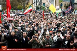 نمازگزاران خرمشهری در اعتراض به توهین به ساحت مقدس رسول‌الله(ص) تجمع کردند