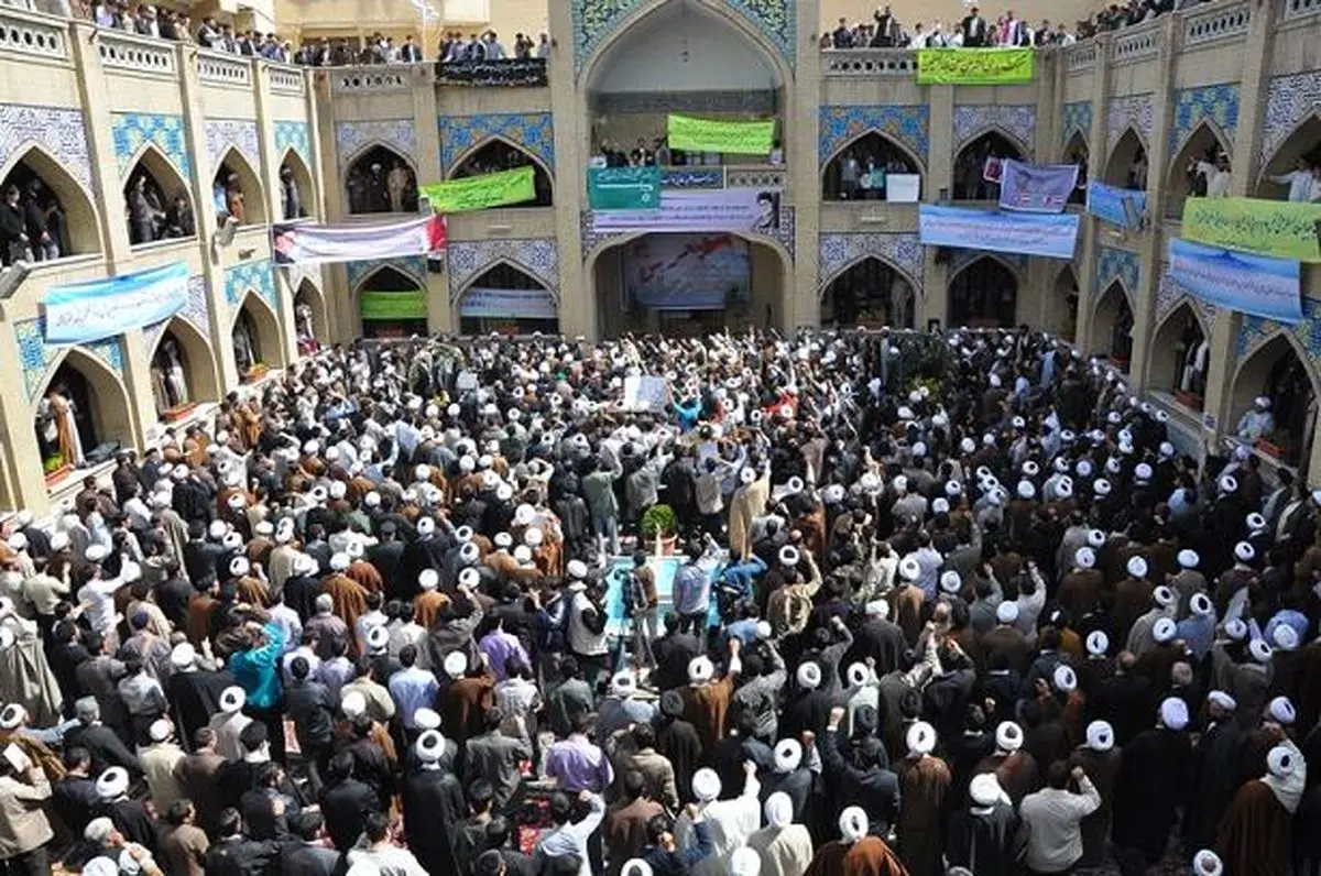 طلاب حوزه‌های علمیه خراسان در محکومیت توهین به پیامبر(ص) تجمع کردند