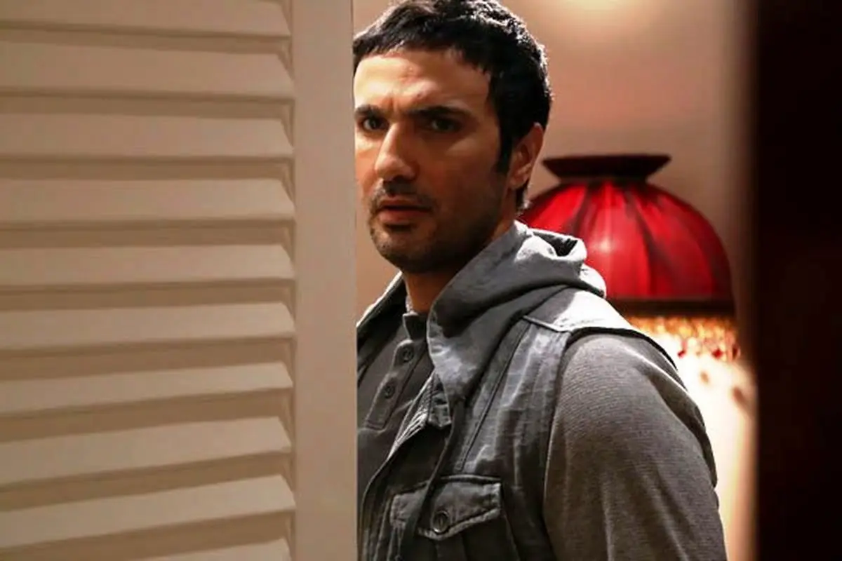 "شیفت شب" در غیاب نیکی کریمی رونمایی شد؛ محمدرضا فروتن گلایه کرد