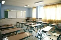 آیا واگذاری مدارس در سال ۹۴ ادامه پیدا می‌کند؟