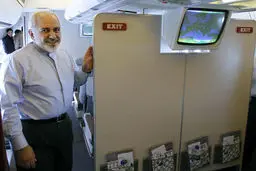 ظریف عازم داووس شد