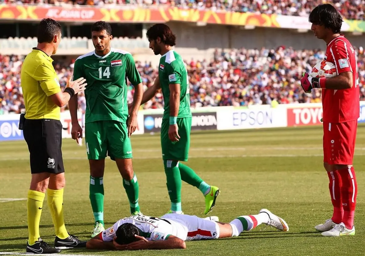 علی خسروی: داور برای جبران و مدیریت اشتباه خود، پولادی را به اشتباه اخراج کرد