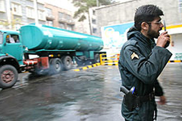 فرمانده انتظامی ایرانشهر: بیش از ۲۹ هزار لیتر انواع سوخت قاچاق در شهرستان کشف شد