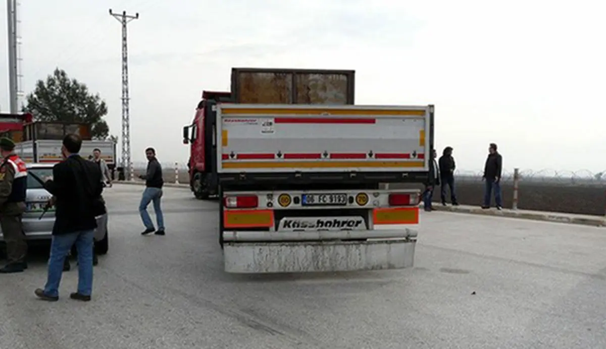 ارتش ترکیه سه کامیون حاوی سلاح‌ متعلق به سرویس‌های امنیتی این کشور را کشف کرد