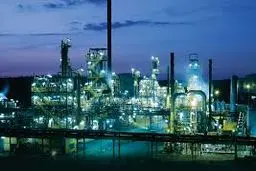 مشاور نفتی استاندار فارس: با احداث پالایشگاه جدید، امکان صادرات فرآورده‌های نفتی وجود دارد