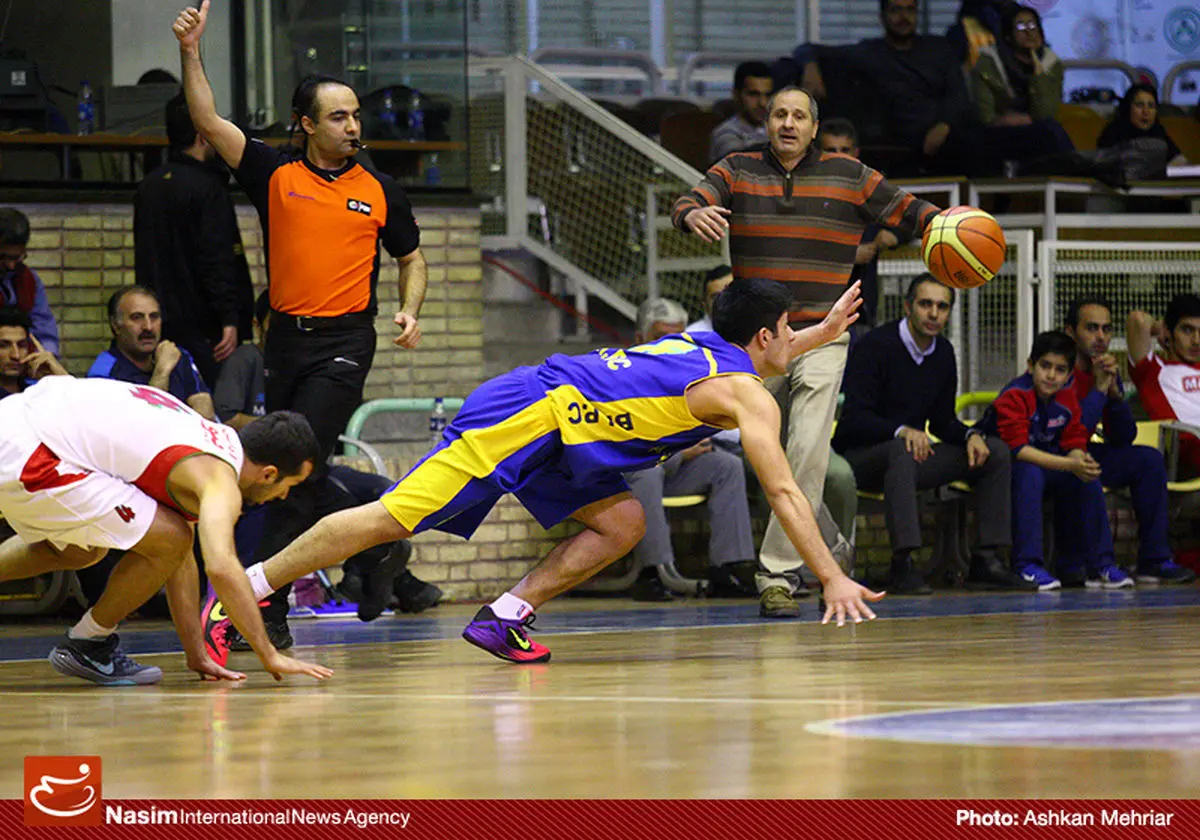 ورود به رختکن داوران در لیگ برتر بسکتبال ممنوع شد