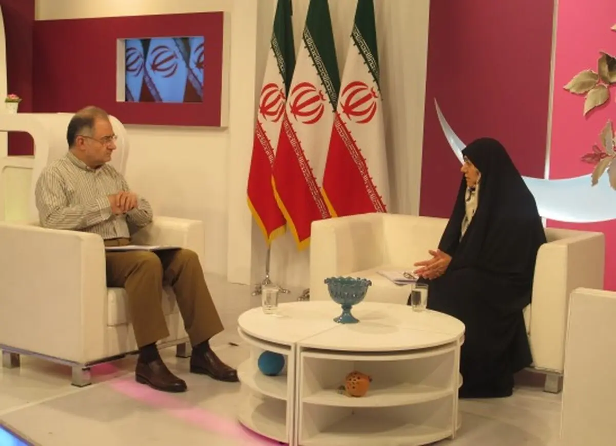 راوی حقیقت به همراه خانواده به "زنده‌باد زندگی" می‌آید
