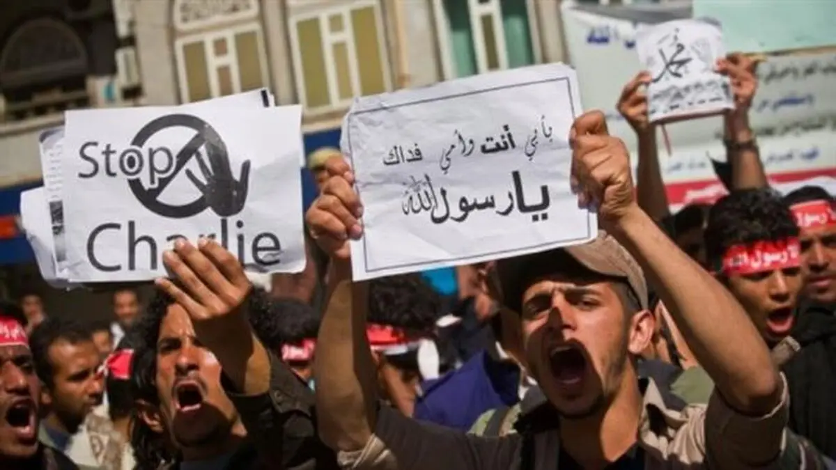 ده‌ها هزار یمنی در اعتراض به توهین نشریه شارلی ابدو به پیامبر اسلام(ص)، تظاهرات کردند