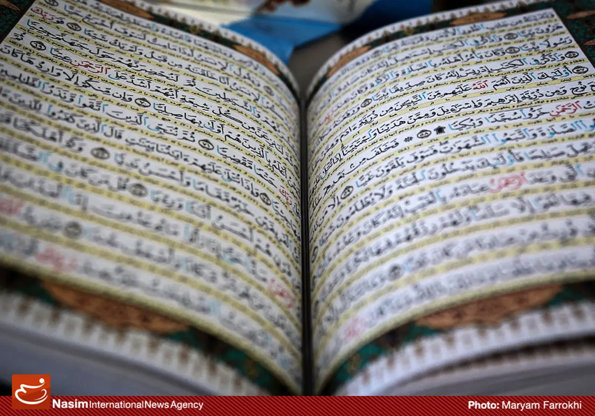 مراسم رونمایی از قرآن‌های اهدایی خیرین به مناسبت دهه فجر برگزار شد