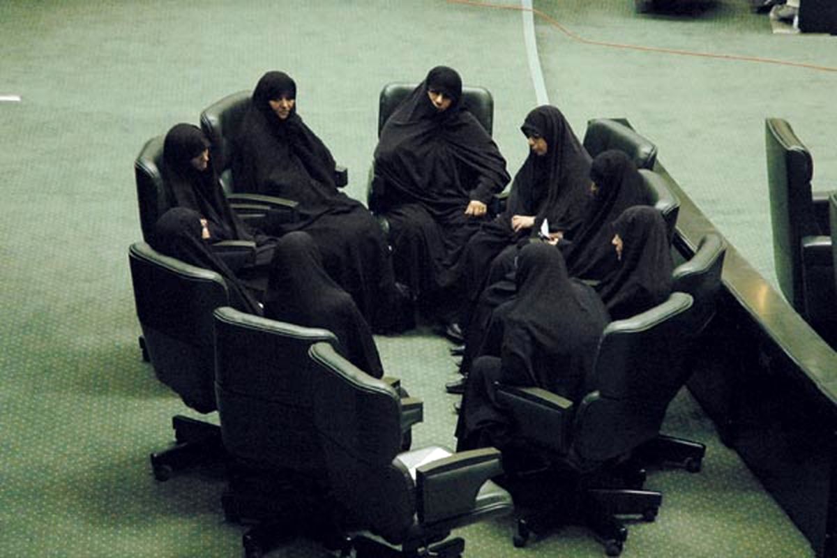 فراکسیون زنان مجلس: ترس از اتحاد مسلمانان، غربی‌ها را به رذالت توهین به  پیامبر کشاند