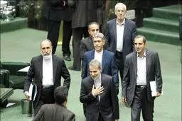 نظر ۲۰ اقتصاددان و فعال اقتصادی درباره ایرادات لایحه خروج از رکود دولت + جدول