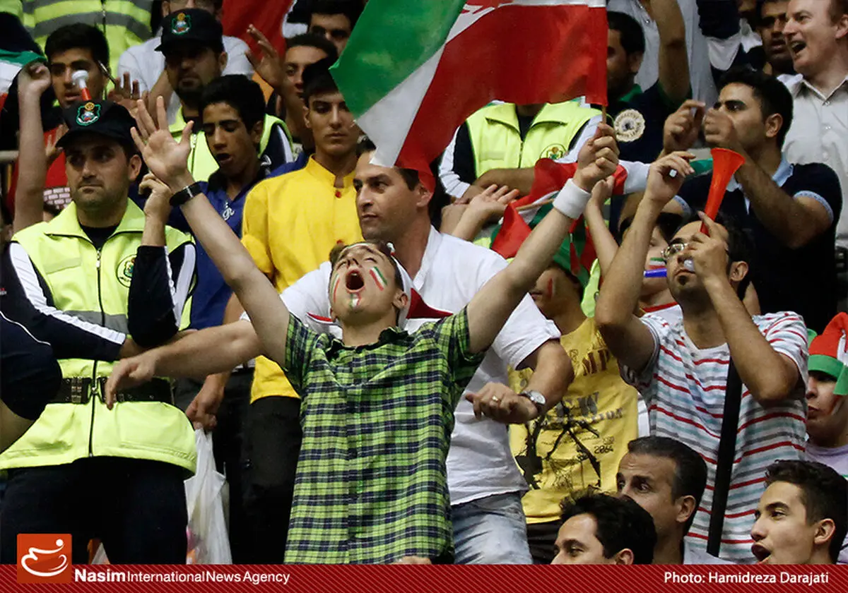 FIVB اعطای میزبانی مرحله نهایی لیگ جهانی به ایران را به حضور بانوان مشروط کرد