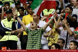 FIVB اعطای میزبانی مرحله نهایی لیگ جهانی به ایران را به حضور بانوان مشروط کرد