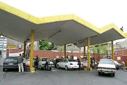 مدیر پخش فرآوردههای نفتی کرمانشاه: پنج جایگاه سوخت در استان افتتاح می‌شود