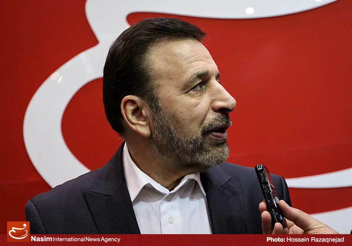 واعظی: توصیه می‌کنم اپراتورها کیفیت را بالا ببرند