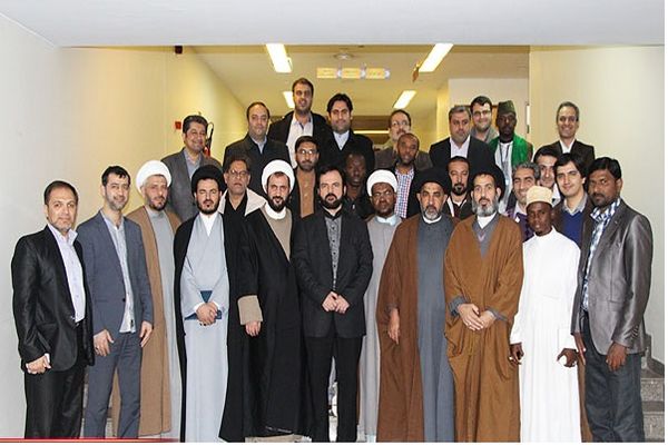 جمعی از اساتید برجسته جامعه المصطفی العالمیه از رادیو قرآن بازدید کردند