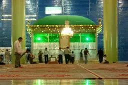 مسئولین بنیاد شهید و خانواده شهدا با آرمان‌های امام راحل بیعت می‌کنند