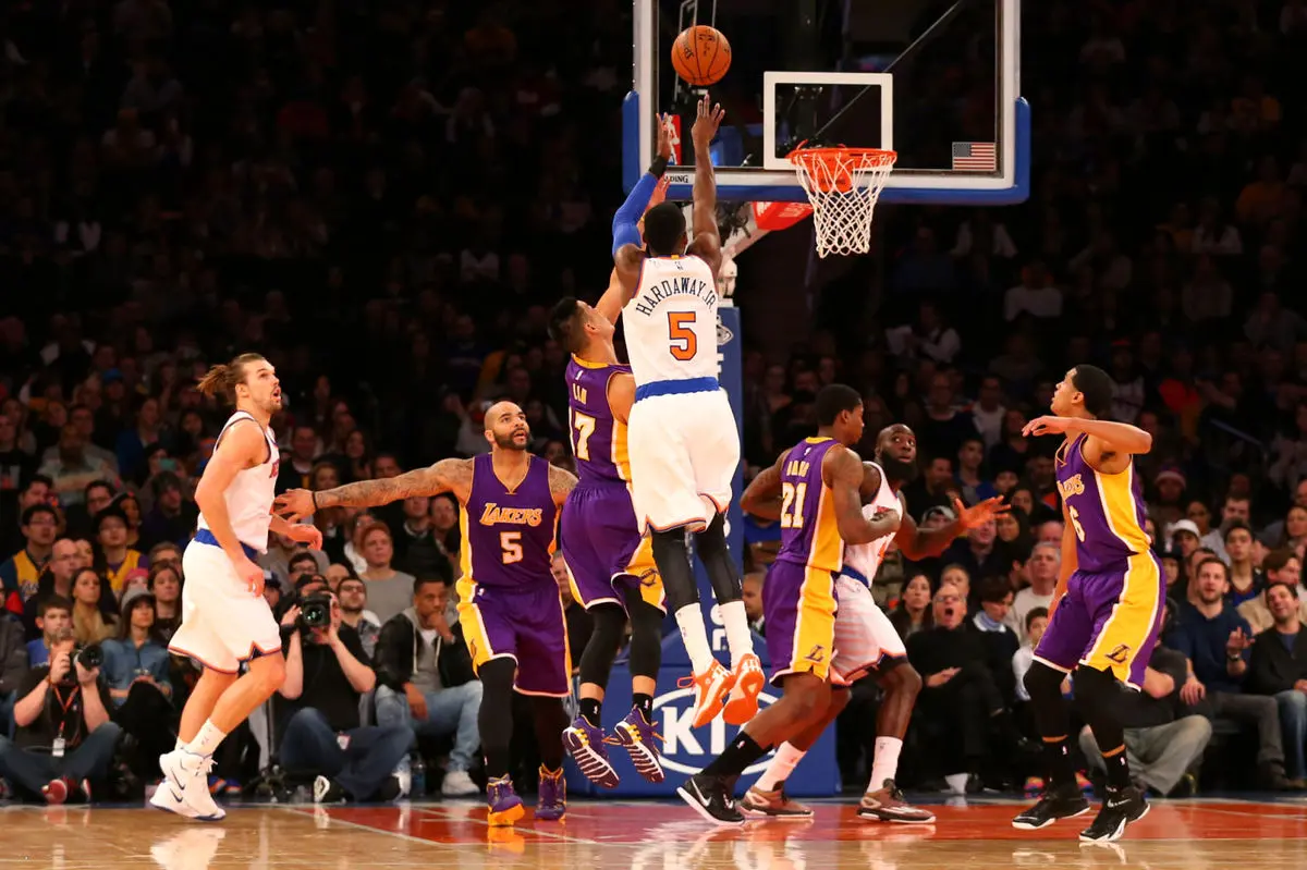 رقابت‌های بسکتبال NBA با دو دیدار پیگیری شد