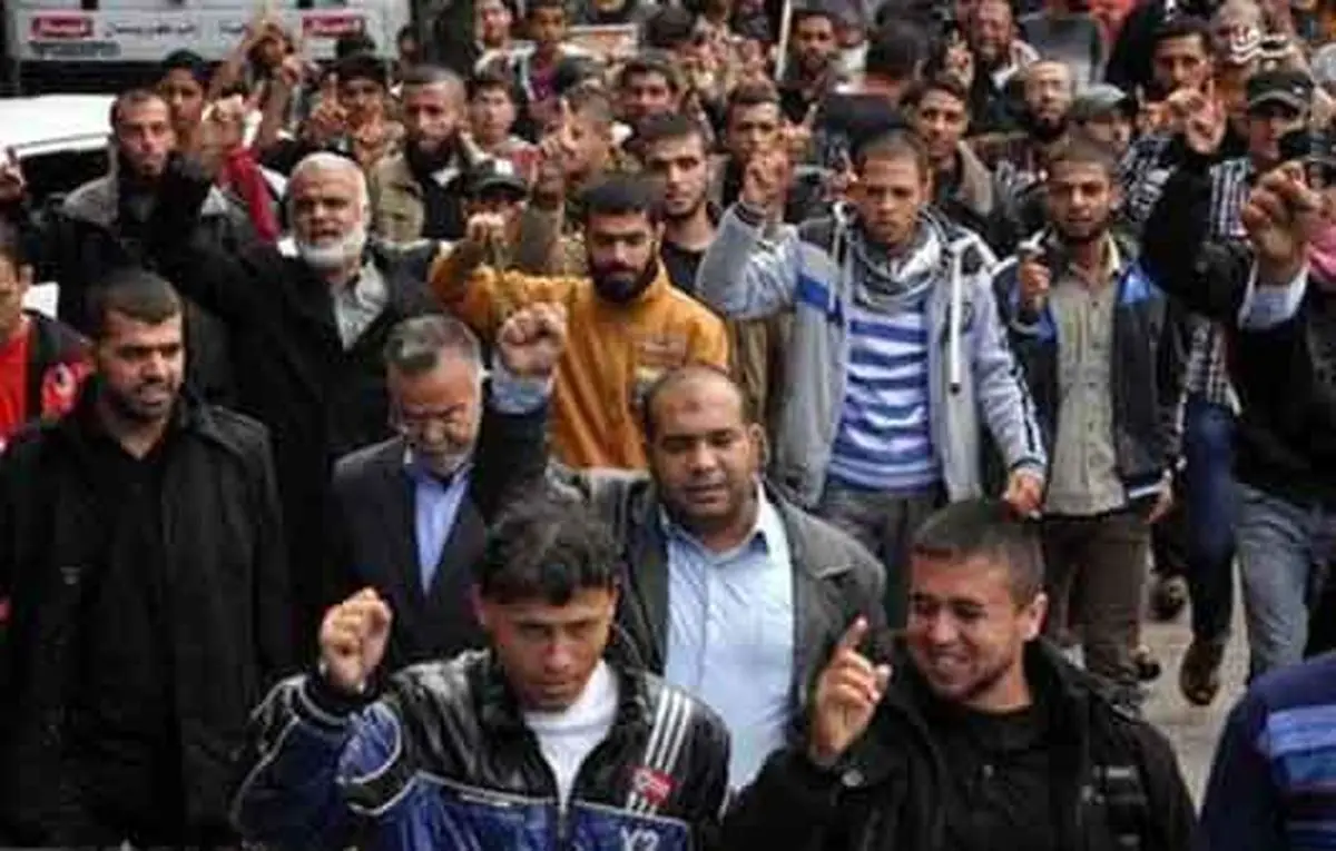 مردم غزه در اعتراض به حکم دادگاه مصر علیه حماس تظاهرات کردند