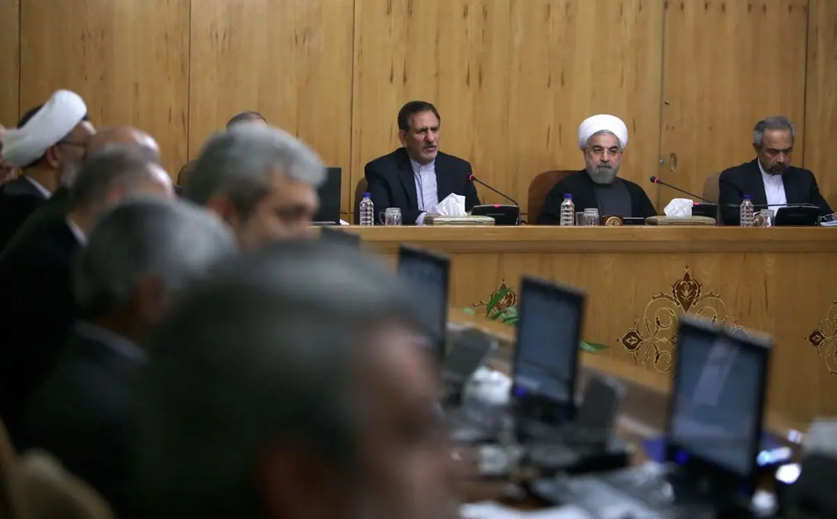 عضو هیأت علمی دانشگاه علامه:  دولت یازدهم در تحلیل شرایط اقتصادی کشور دچار خطا شده