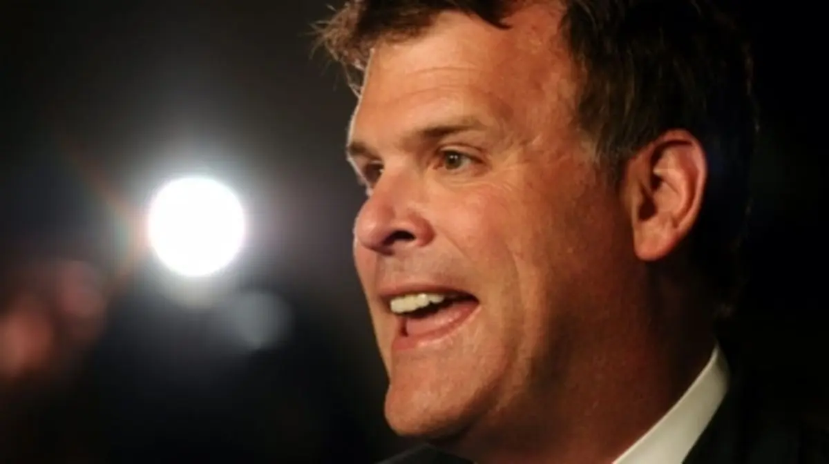 وزیر خارجه کانادا از سمت خود کناره‌‌گیری کرد