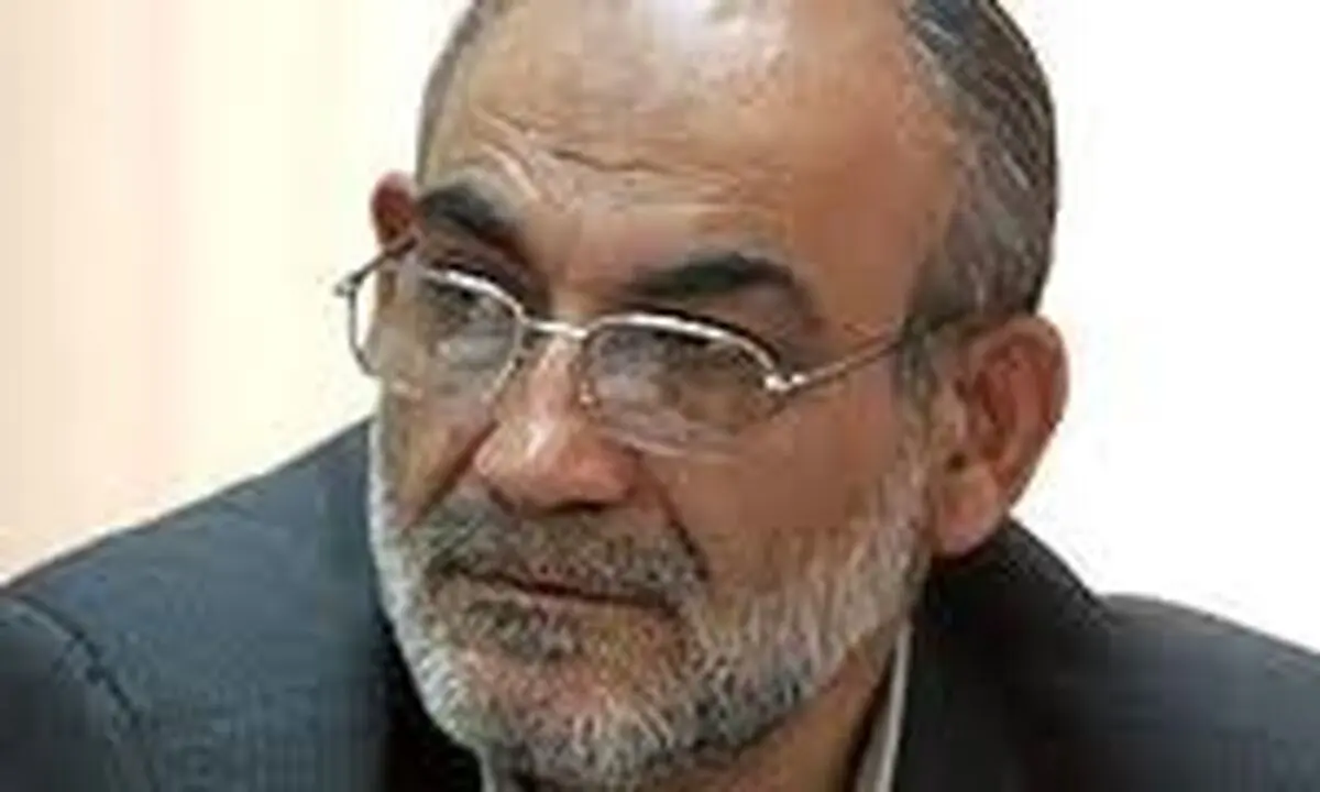 حسین مظفر: نباید به خنده‌های دشمن نگاه واقع‌بینانه داشته باشیم