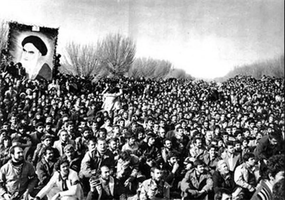 عکس‌های انقلاب اسلامی "اکبر ناظمی" در خانه عکاسان به نمایش در می‌آید