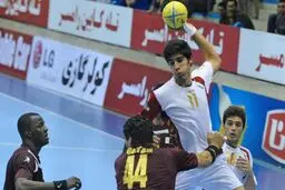 ملی‌پوش هندبال ایران تصادف کرده است