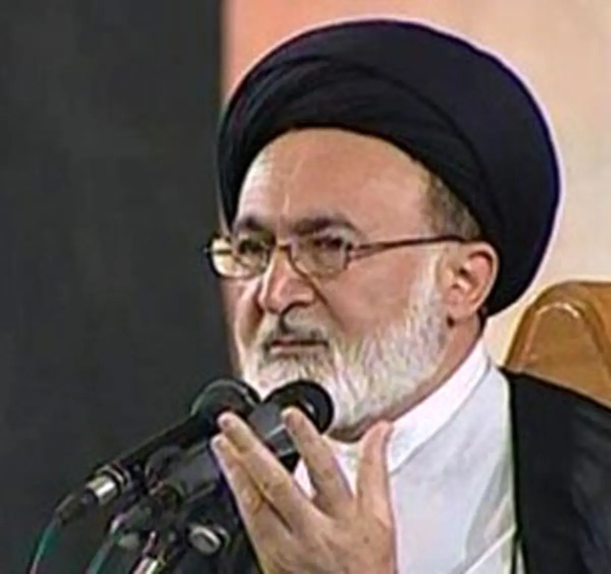 حجت‌الاسلام قاضی‌عسگر: احیا و حفظ روحیه انقلابی فلسفه بازخوانی انقلاب است