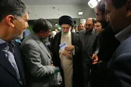 حرف‌های زیادی داریم آقای وزیر!