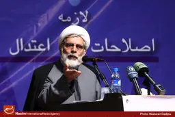 محسن رهامی: باید خرد جمعی در اداره کشور حاکم باشد