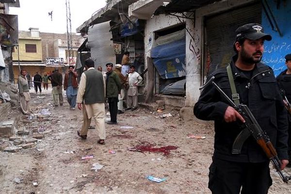 انفجار در منطقه شیعه‌نشین پاکستان به شهادت ۲۰ نفر انجامید