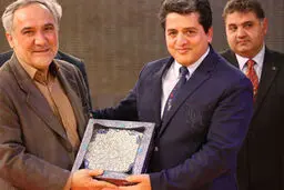 نماینده اتحادیه جهانی کشتی: مسابقات بزرگتر از جام یادگار امام(ره) را به مشهد می‌دهیم