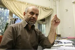 فرشاد مومنی:  امیدوارم مجلس قیمت نفت ۷۲ دلاری را تغییر دهد