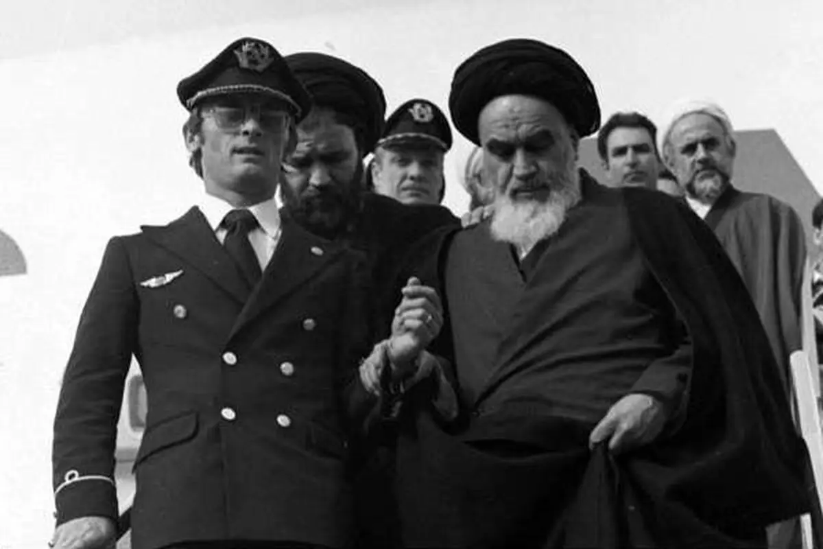 "۱۲ بهمن" تاریخی را فردا  از قاب تصویر شبکه پنج ببینید